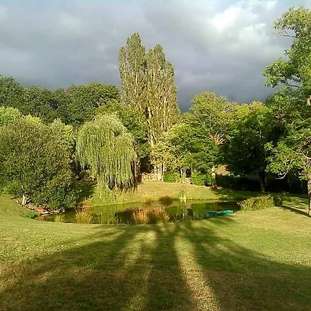 Au Chateau De Vernieres Hotel Saint-Flour (Cantal)