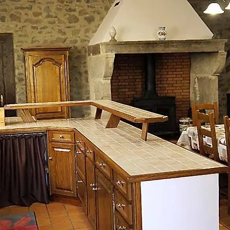 Au Chateau De Vernieres Hotel Saint-Flour (Cantal)