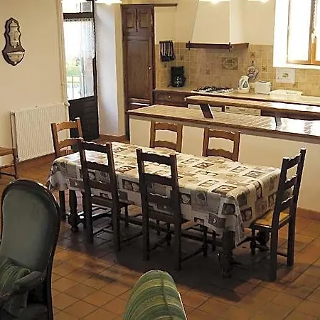 Hotel Au Chateau De Vernieres